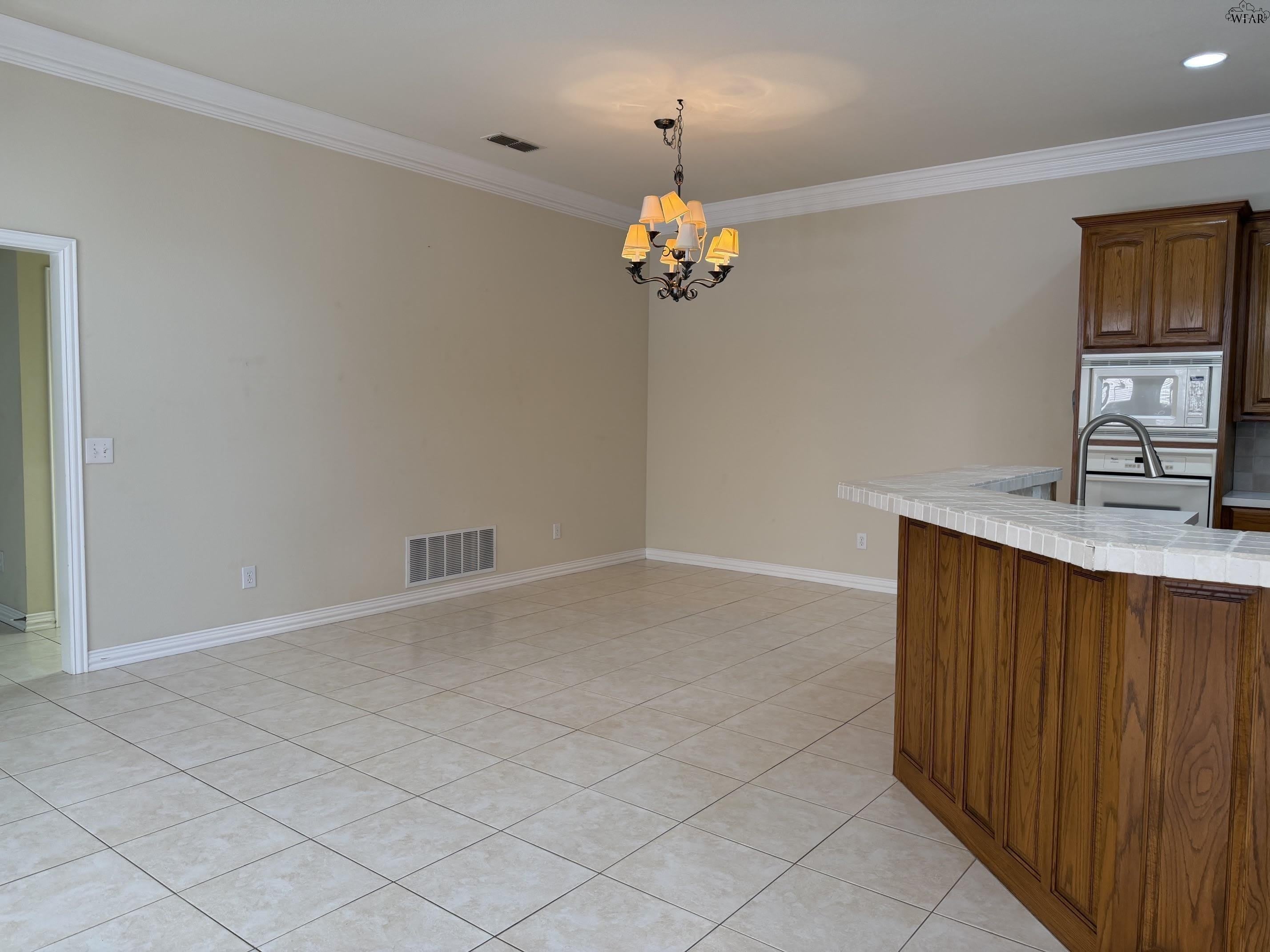 4 WARWICK COURT – photo 5