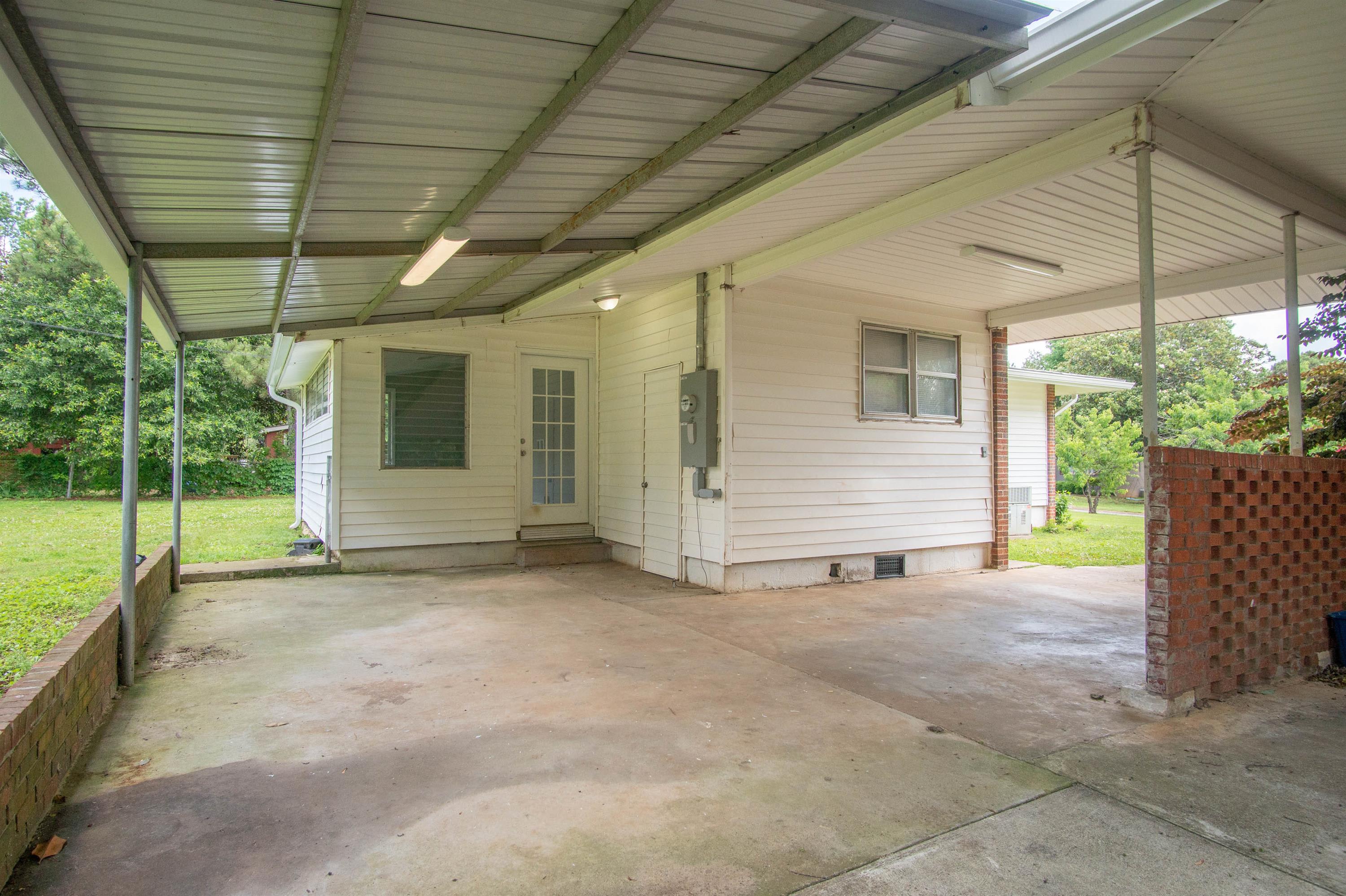 1005 Woodbine Road – photo 3