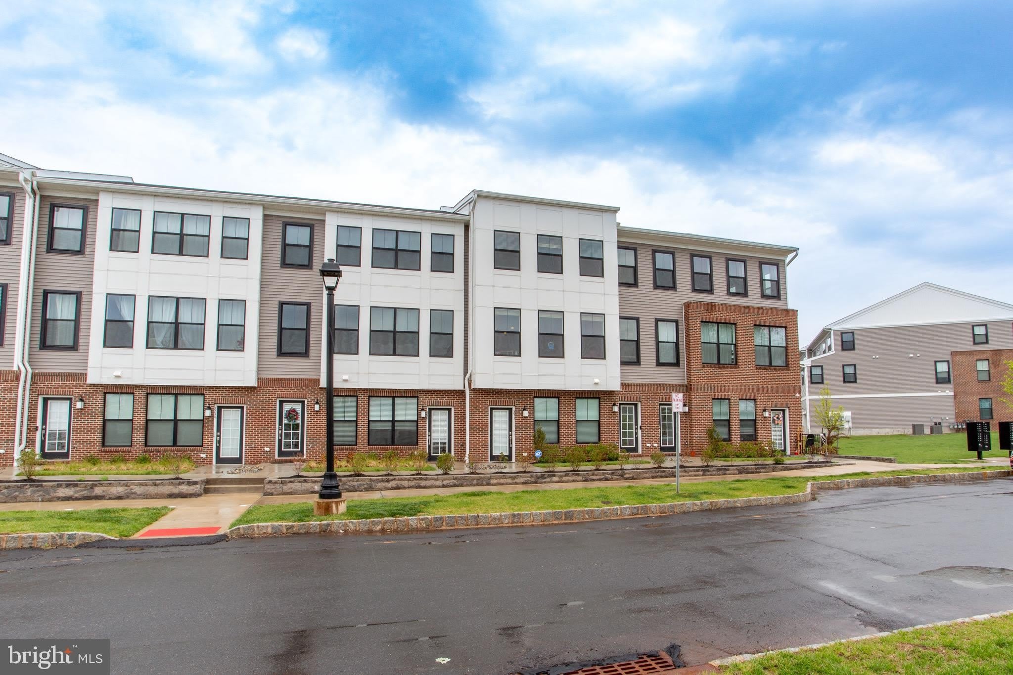 233 Lewis Fisher – photo 1