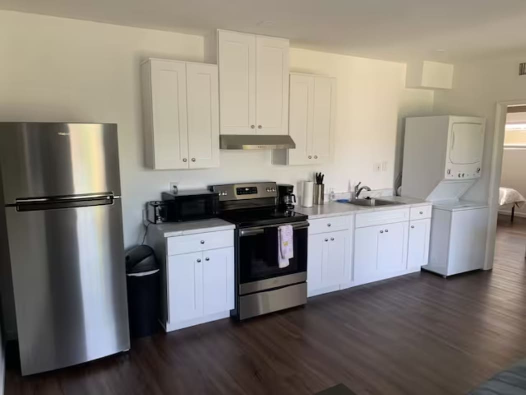 127 E 27th St – photo 2