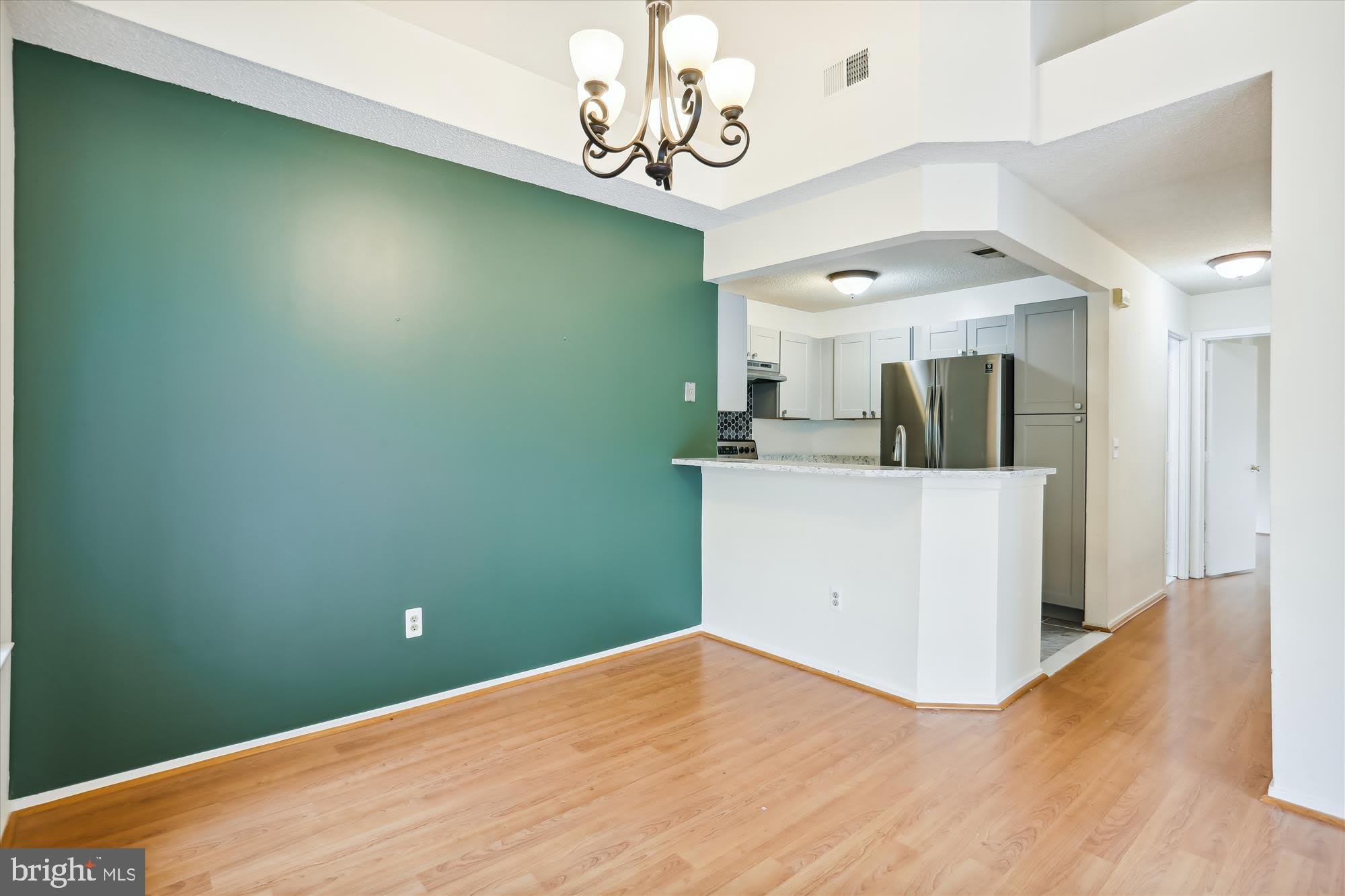 11719-E SUMMERCHASE Circle – photo 2