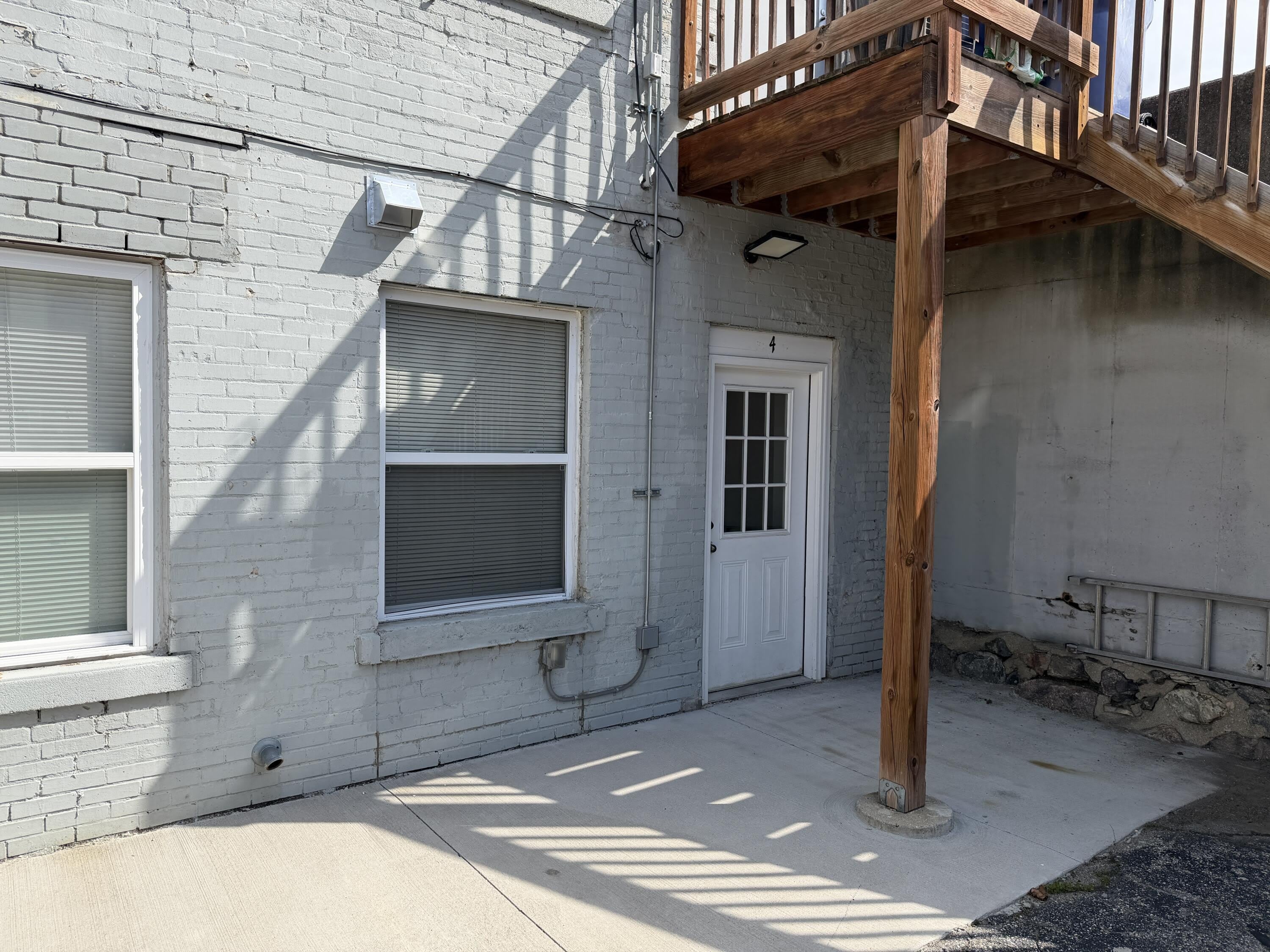 138 Fulton Street E – photo 1