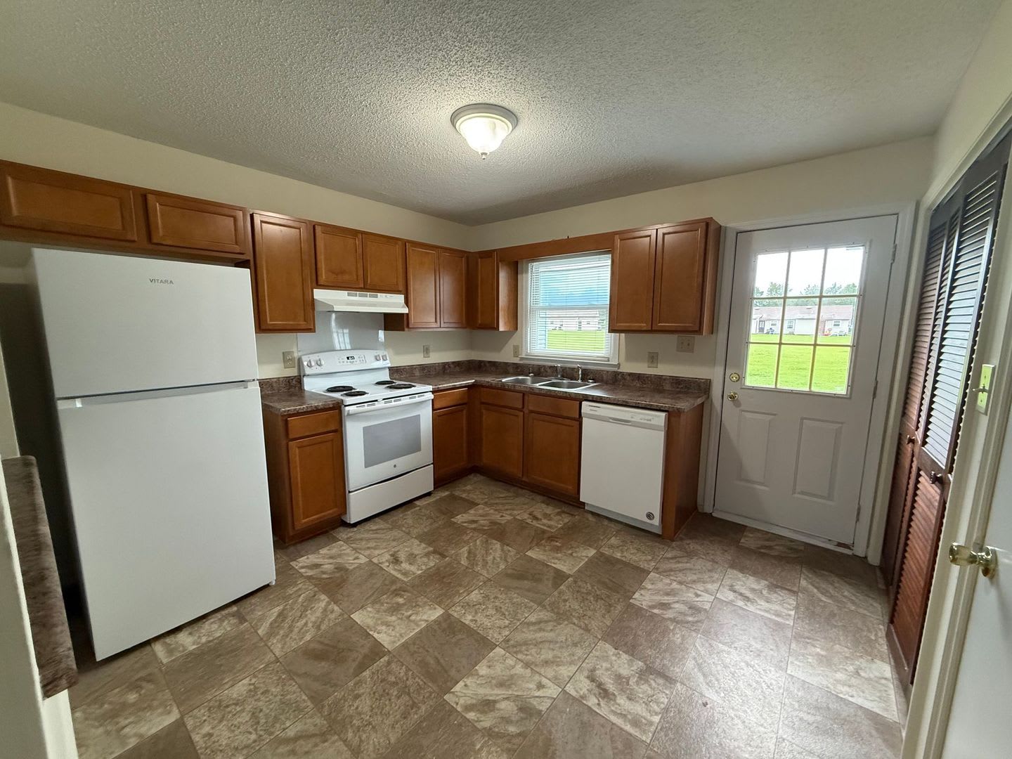 Nice 2 Bedroom 1 Bath Duplex – photo 5
