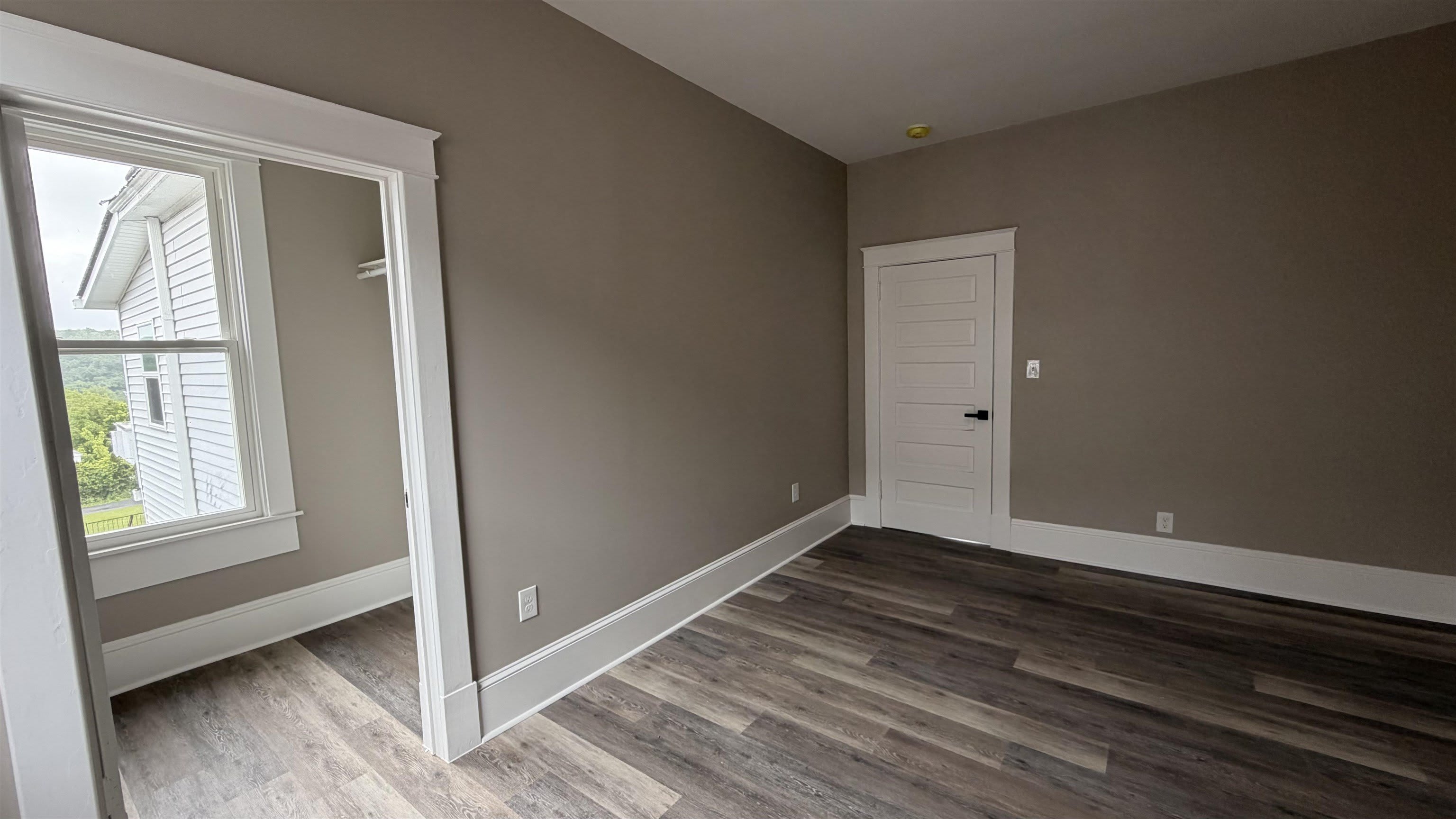1201 Grove Avenue – photo 2