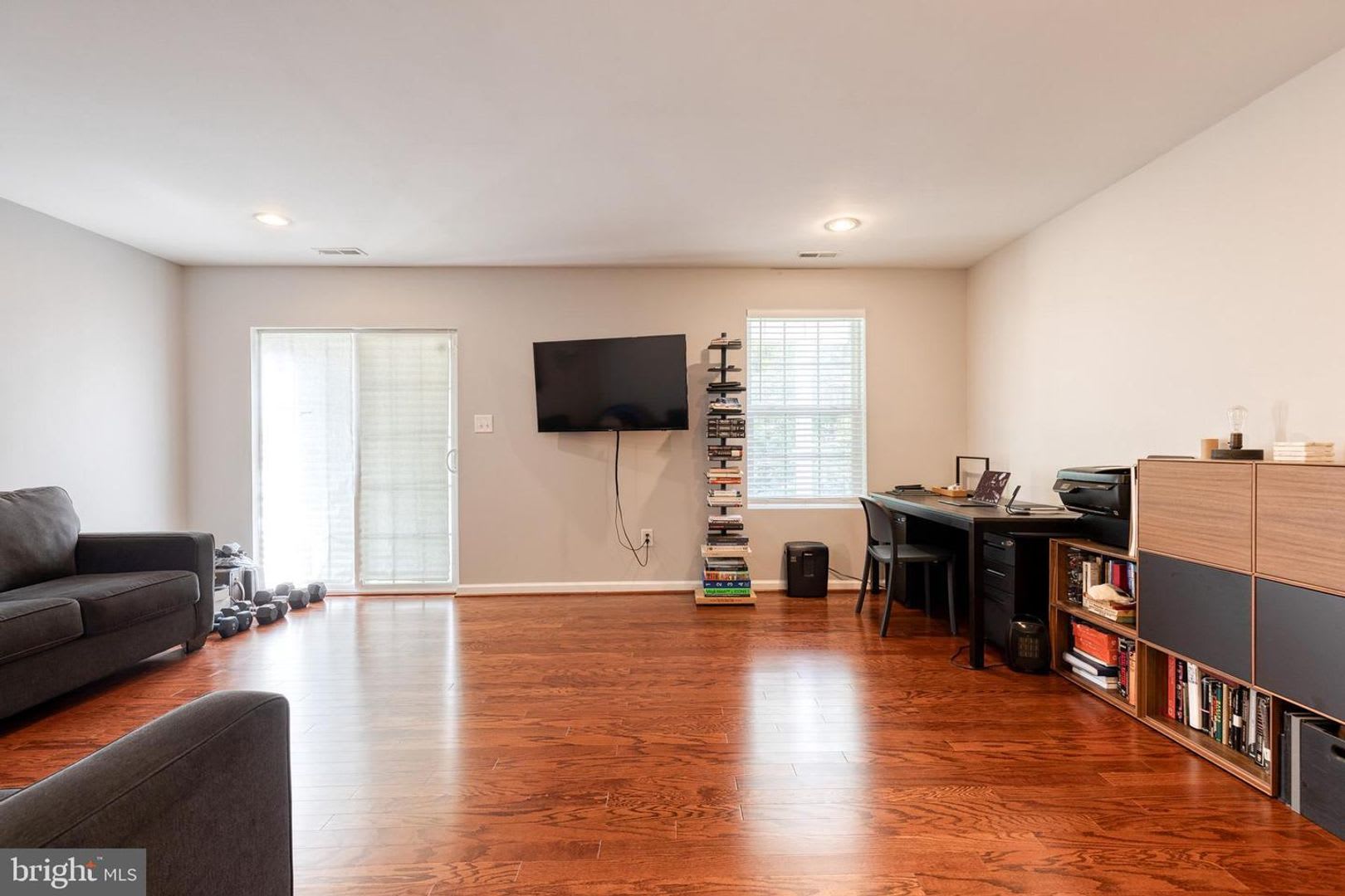 Welcome To 513 Bluffton Drive A 3Bd 2 2Bth Townhome In The Highly Sought After Tanyard Springs Community – photo 4