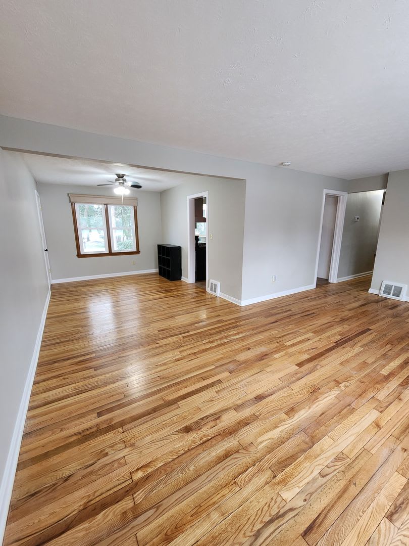 Fabulous Home In The Heart Of Solon – photo 5