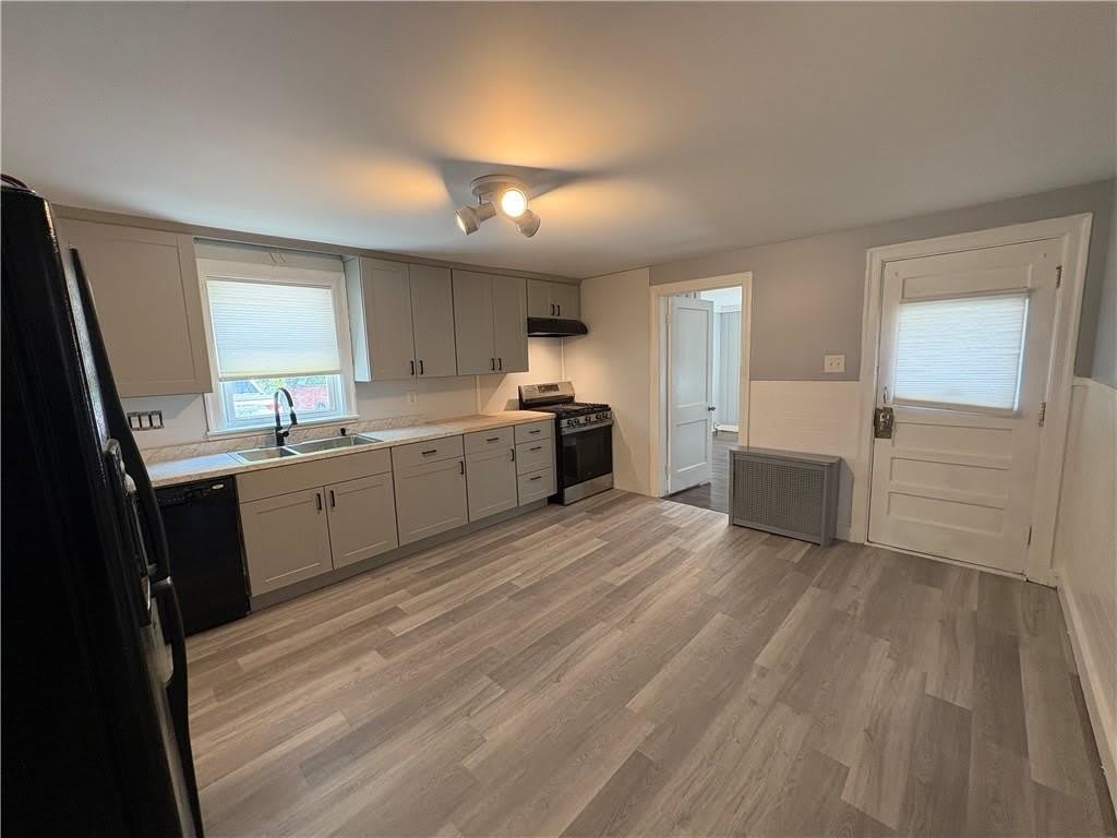 968 Elm Street – photo 4
