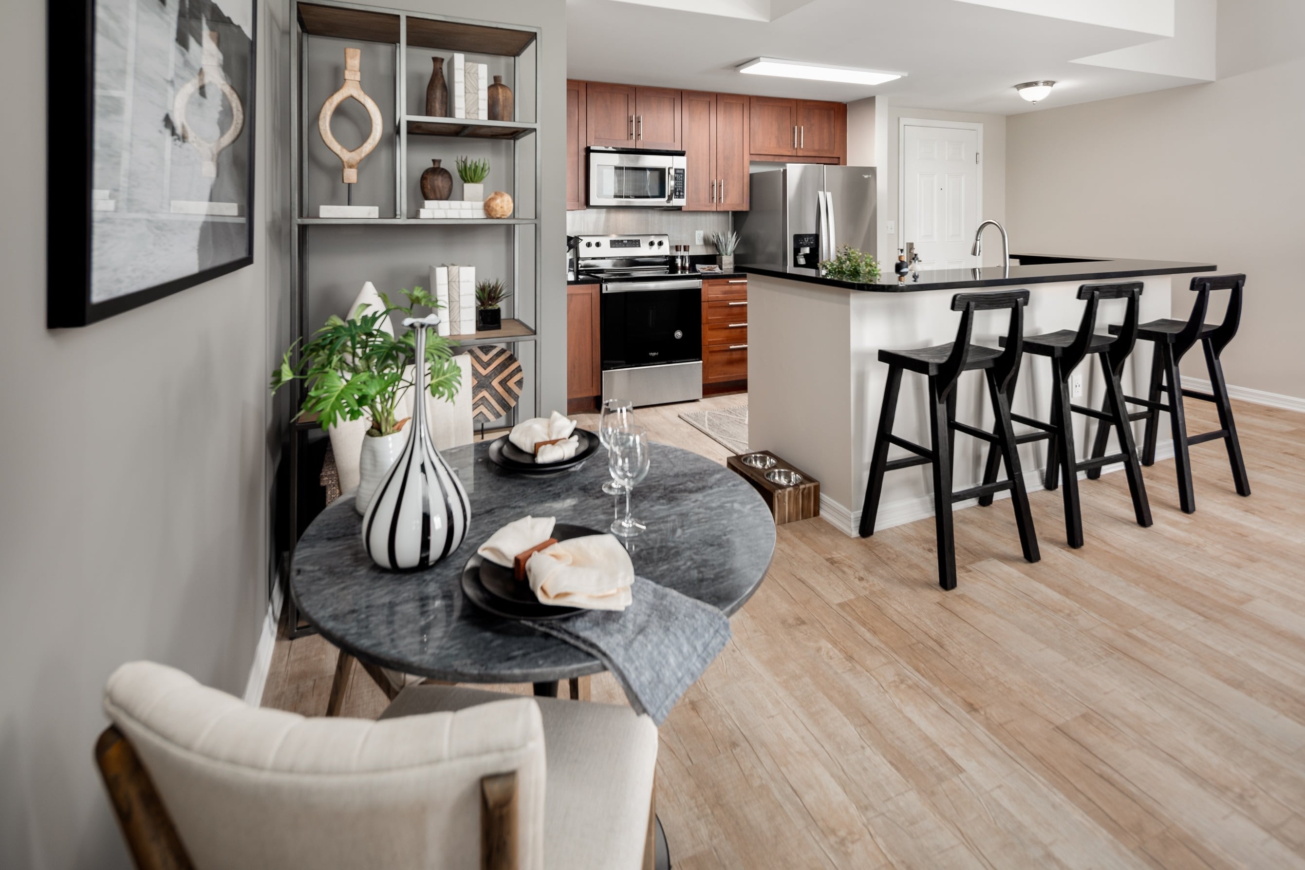 Midtown 24 Apartments – photo 4