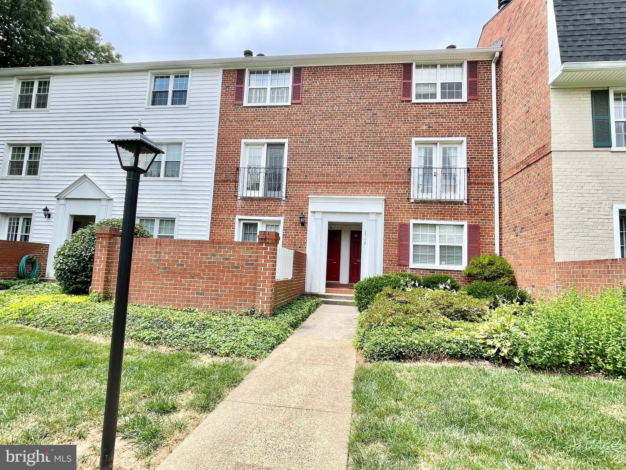2713 S WALTER REED Drive – photo 2