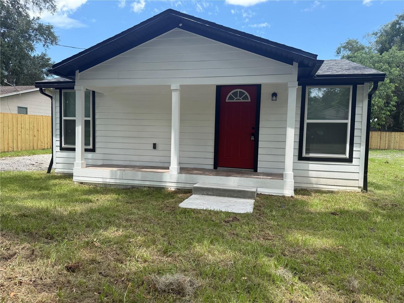 225 E WARREN Avenue – photo 1