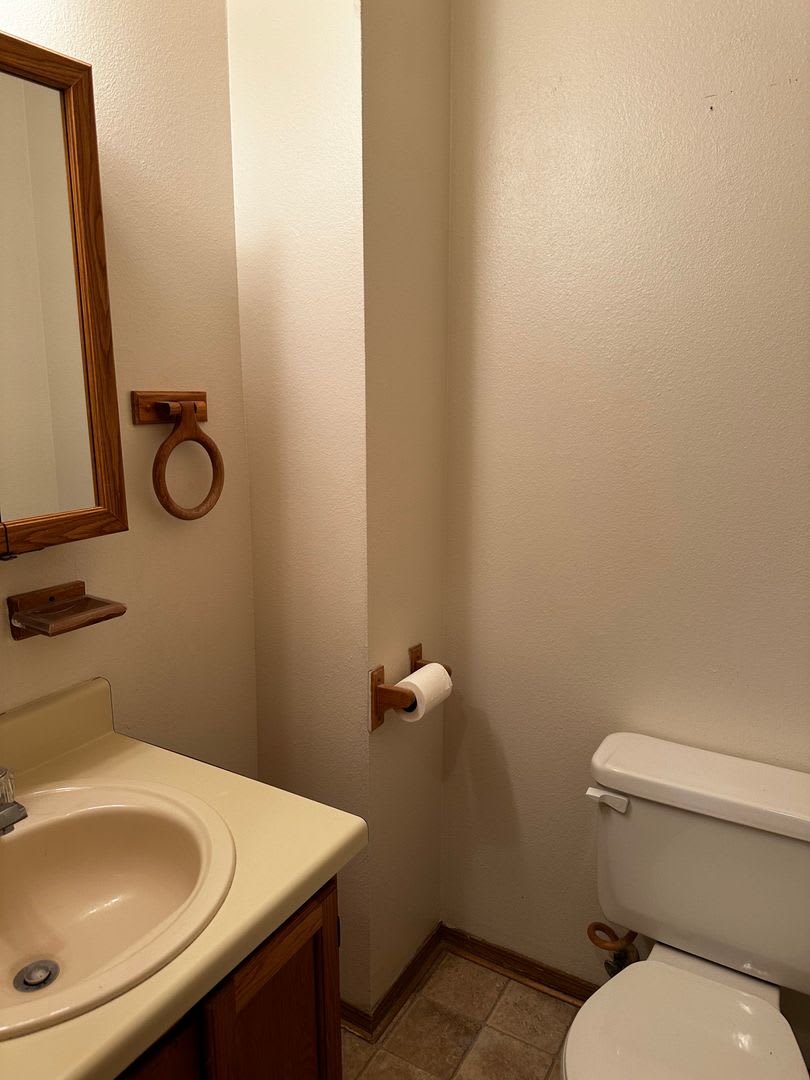 Nice 2 bedroom townhome on Soaring Eagle! – photo 4