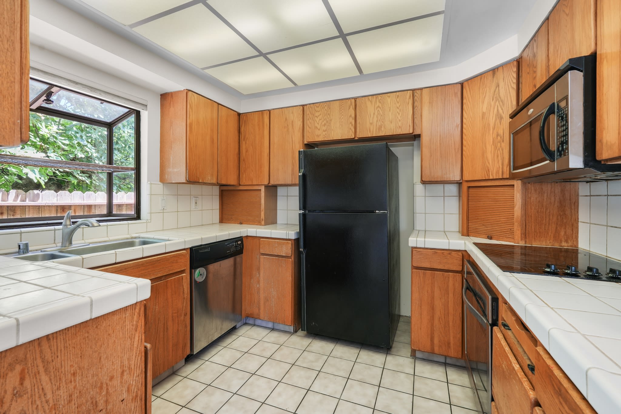 2340 Park Ave – photo 5