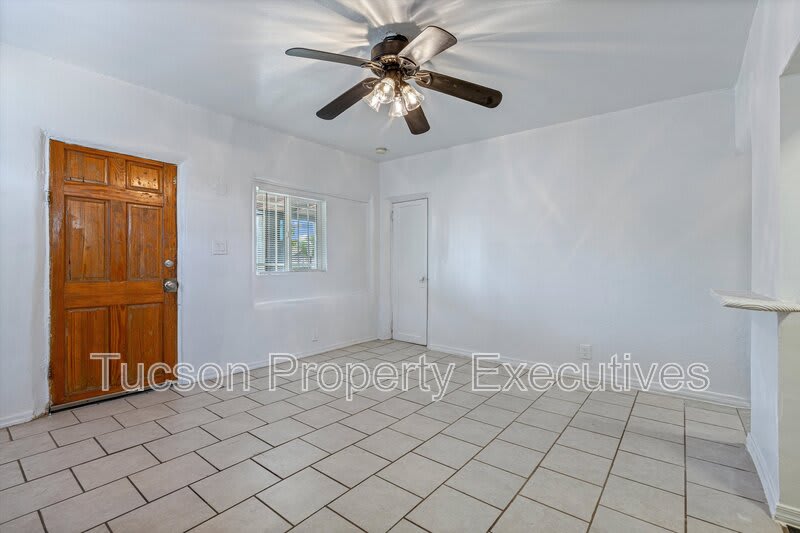 2034 South 5th Avenue – photo 5
