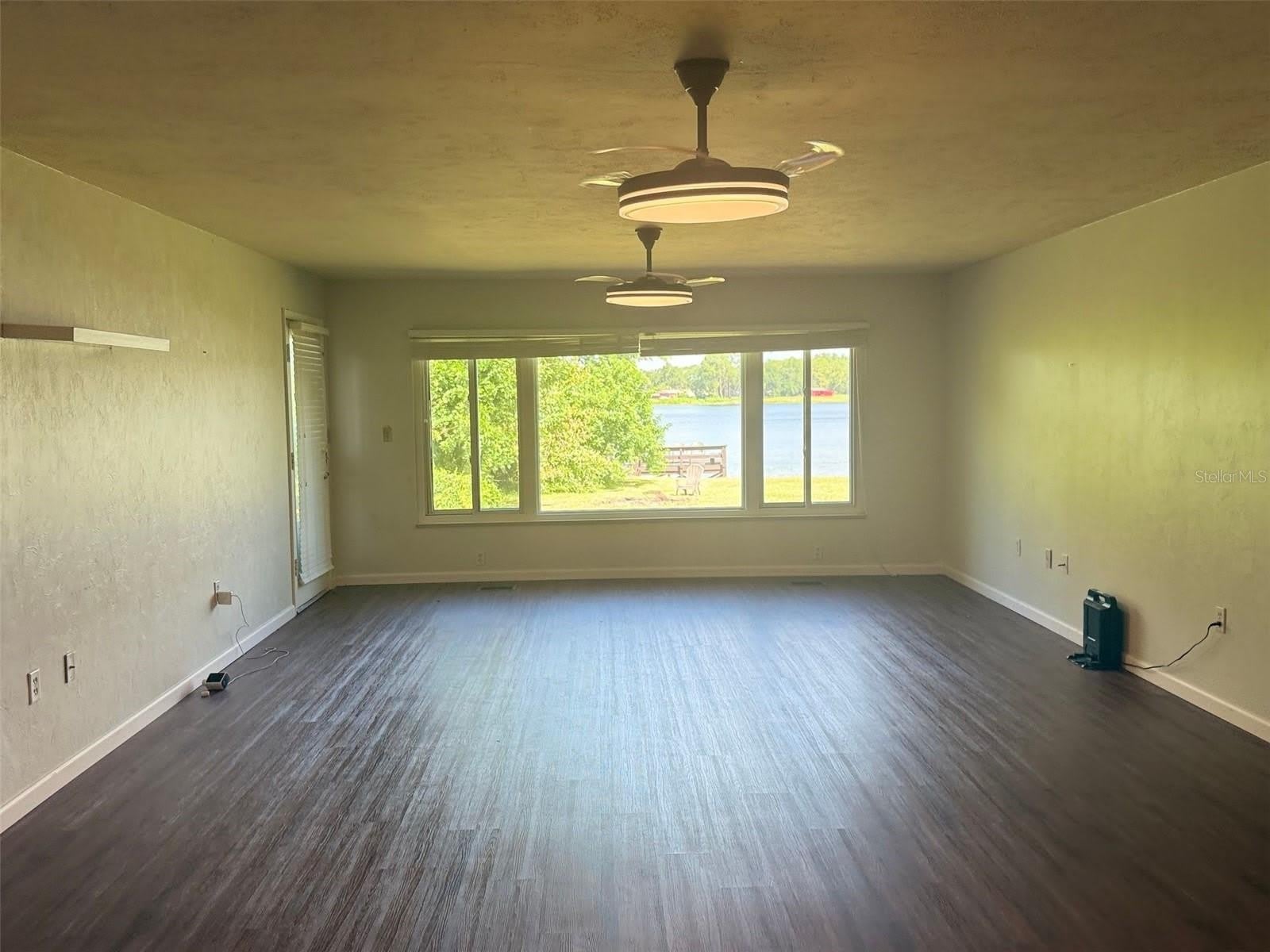 1932 CRESCENT Boulevard – photo 4