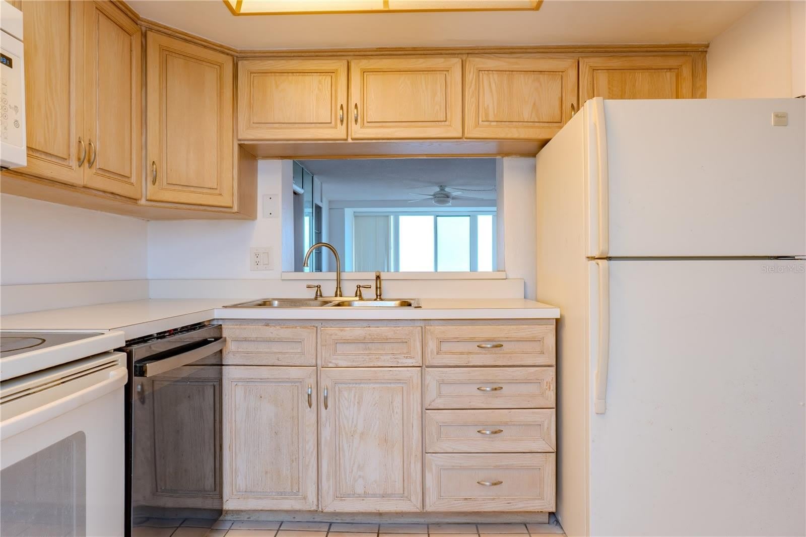 2616 COVE CAY Drive – photo 3