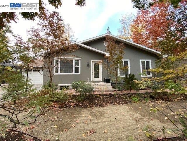 105 Roberta Ave – photo 2