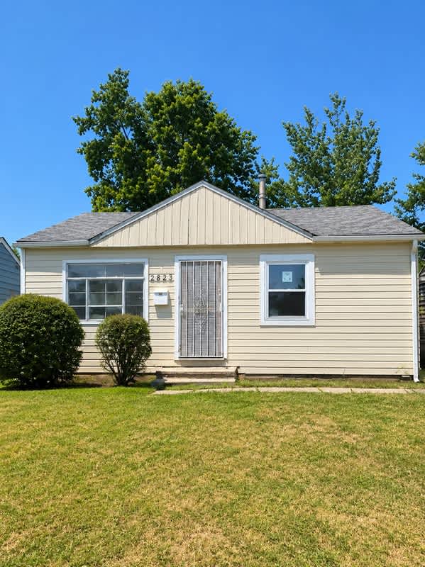 16317 Clearview Avenue – photo 1