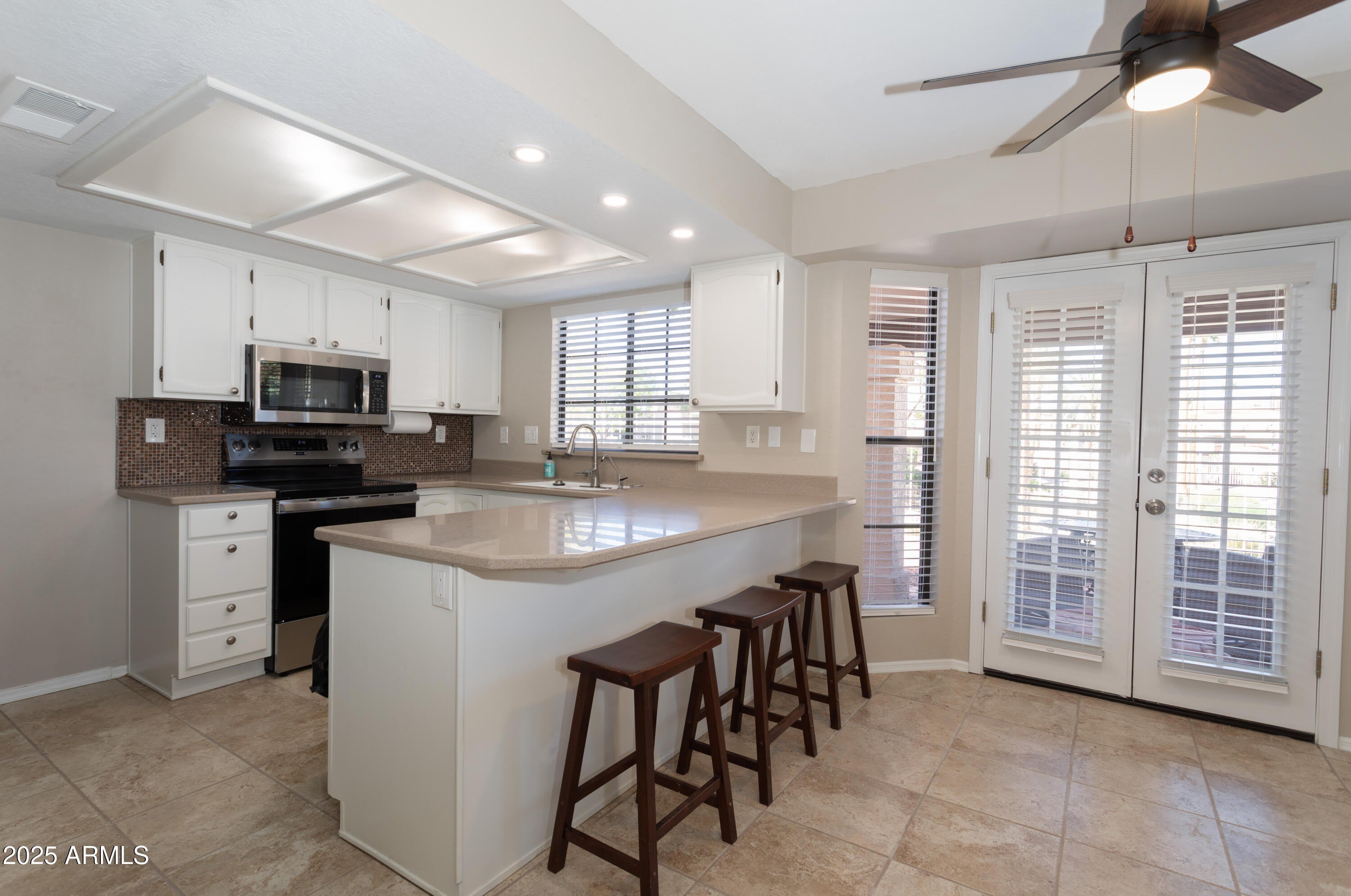 10930 E Hope Drive – photo 2