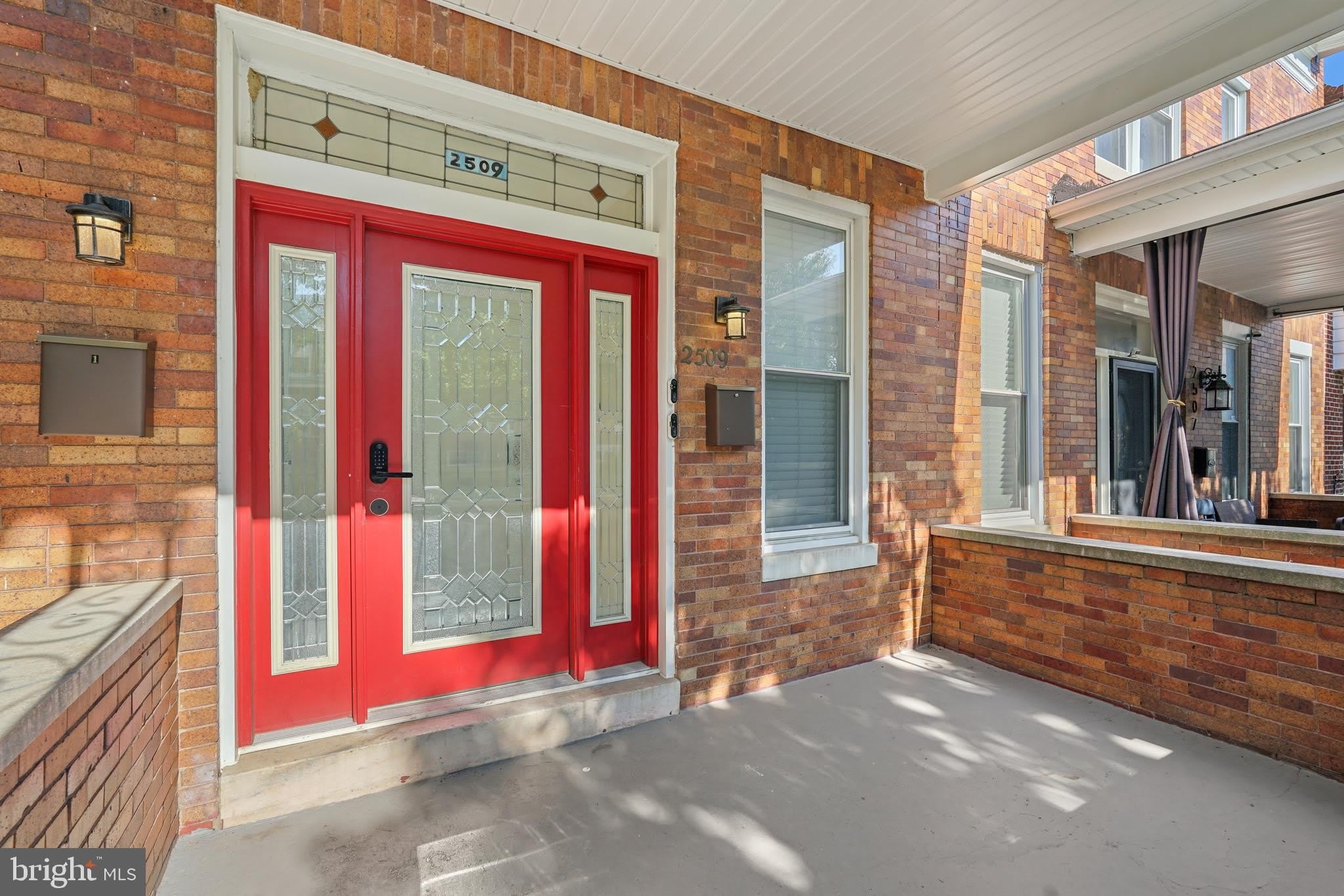 2509 LINDEN Avenue – photo 1