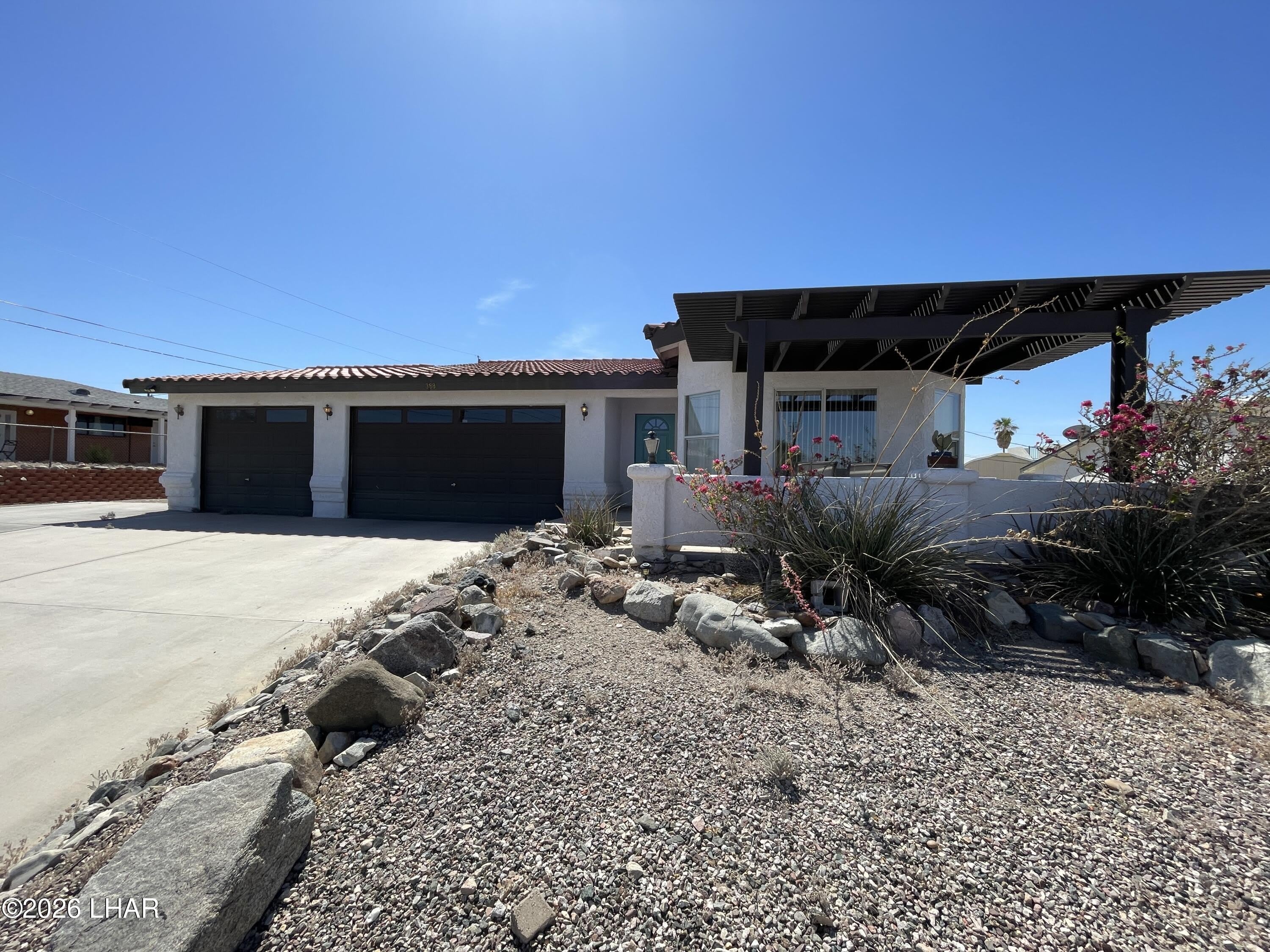388 Coral Dr – photo 2