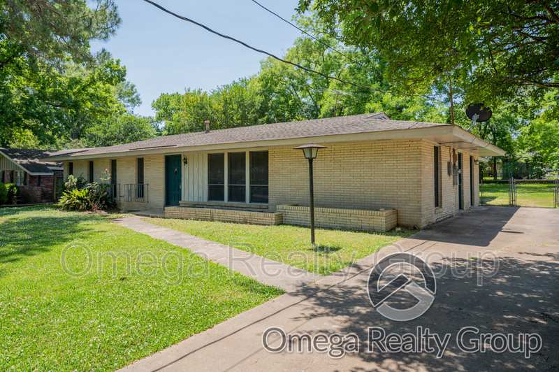 3180 Fernway Dr – photo 2