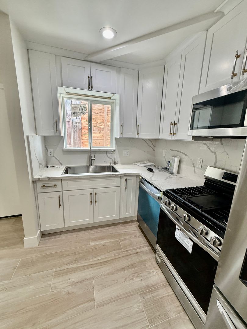 Brand-New Modern ADU in Corona — Utilities Included – photo 5