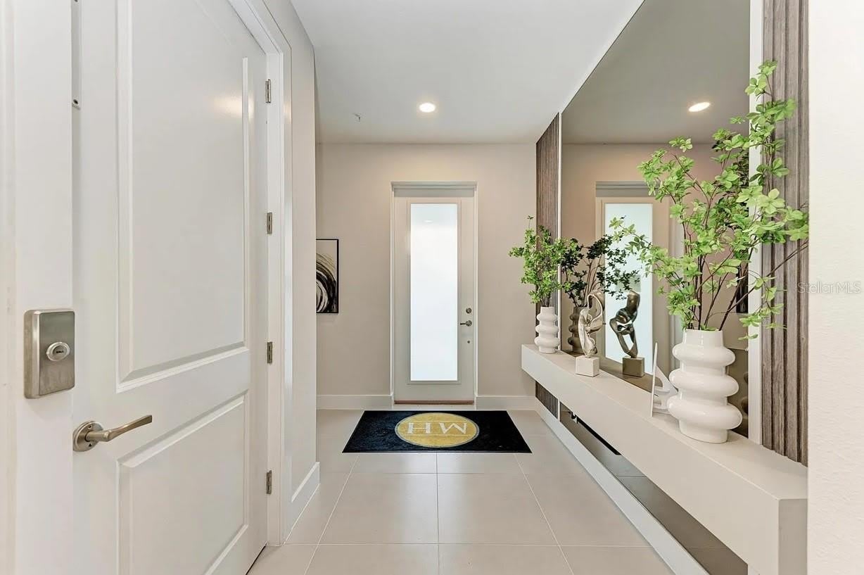 10016 REMBRANDT Way – photo 3