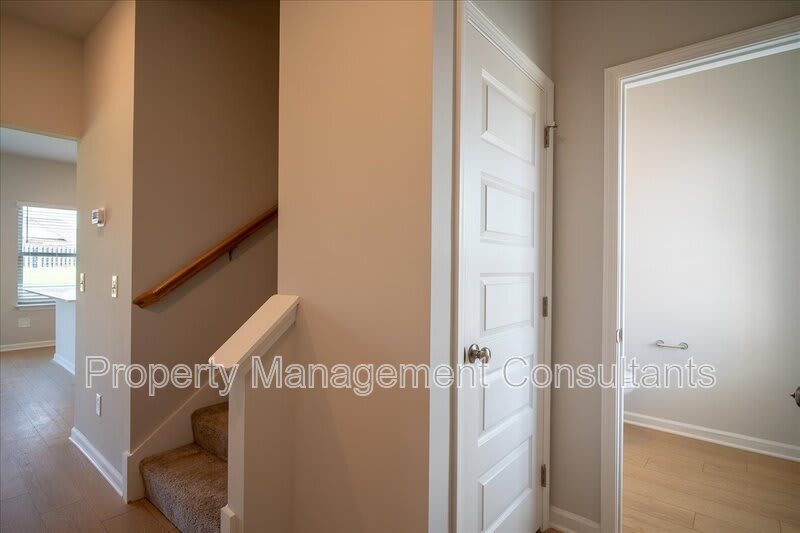 22857 Dashwood Ln – photo 4