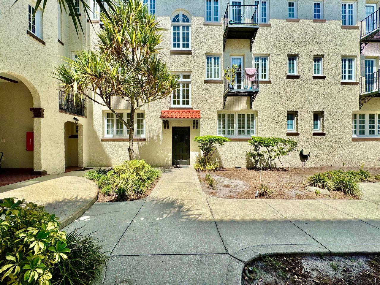 2117 W Dekle Ave # D1 – photo 3
