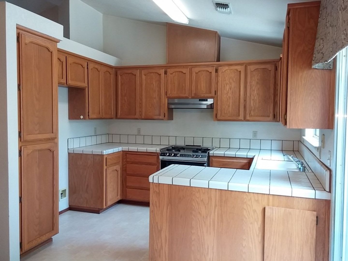 500 Move In Special Off First Months Rent – photo 5