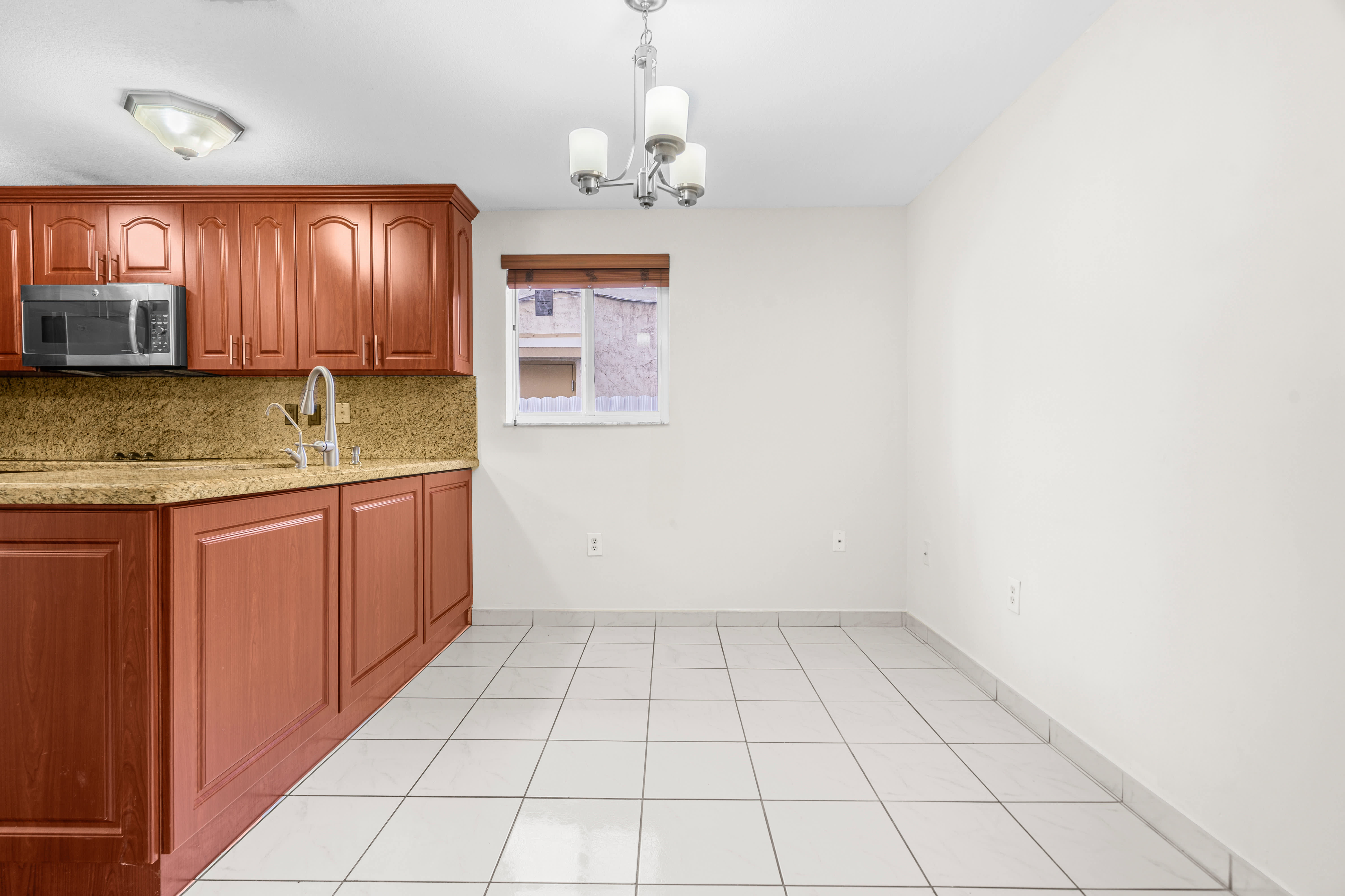 9 E 4Th St – photo 5