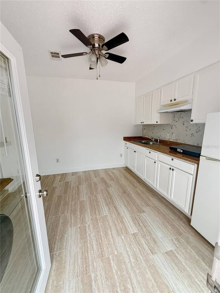 568 Bitterwood Ct – photo 2