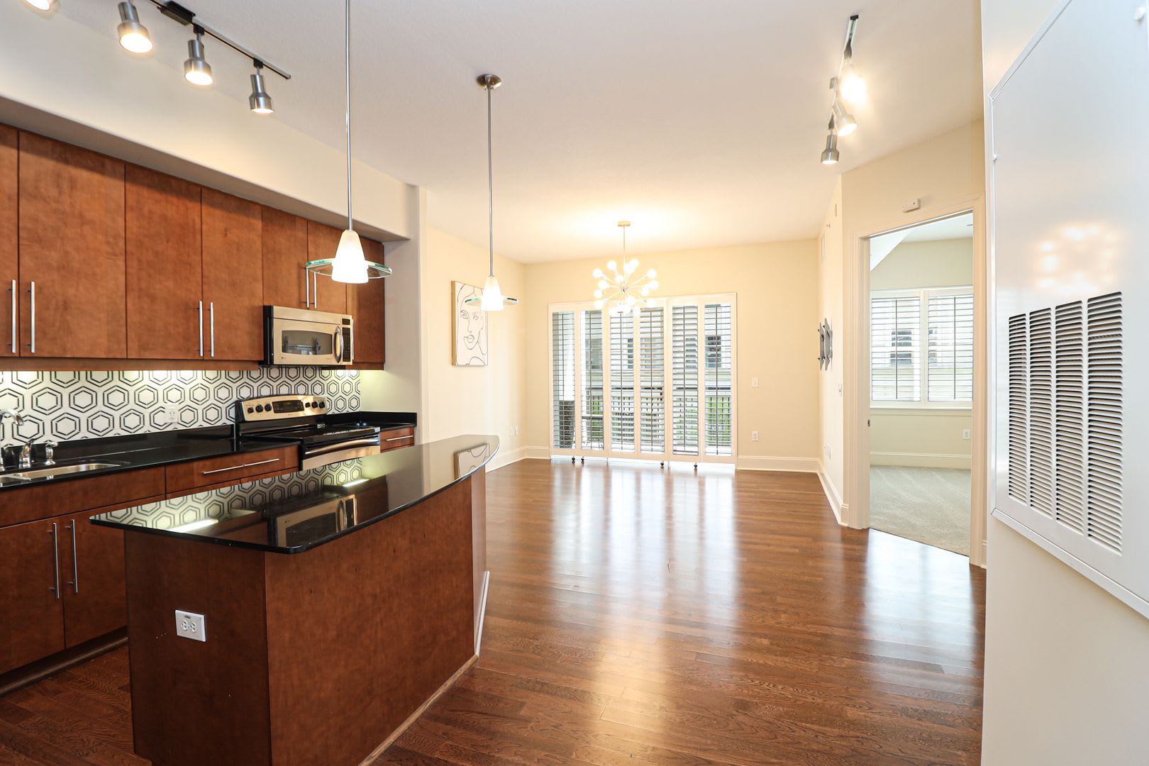 Piedmont Row Condo! – photo 2