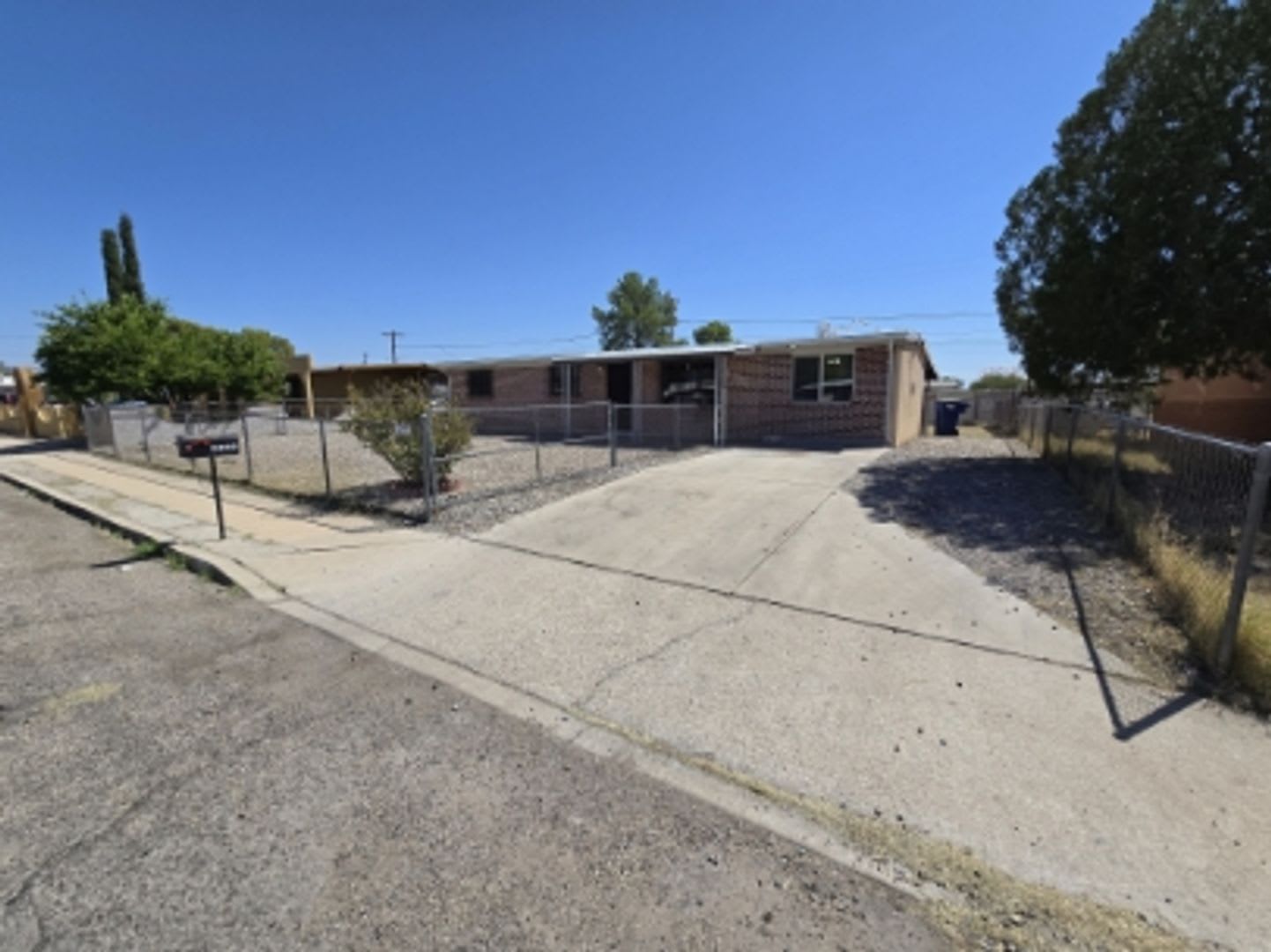 Central 4bedroom/3 bath Home – photo 2