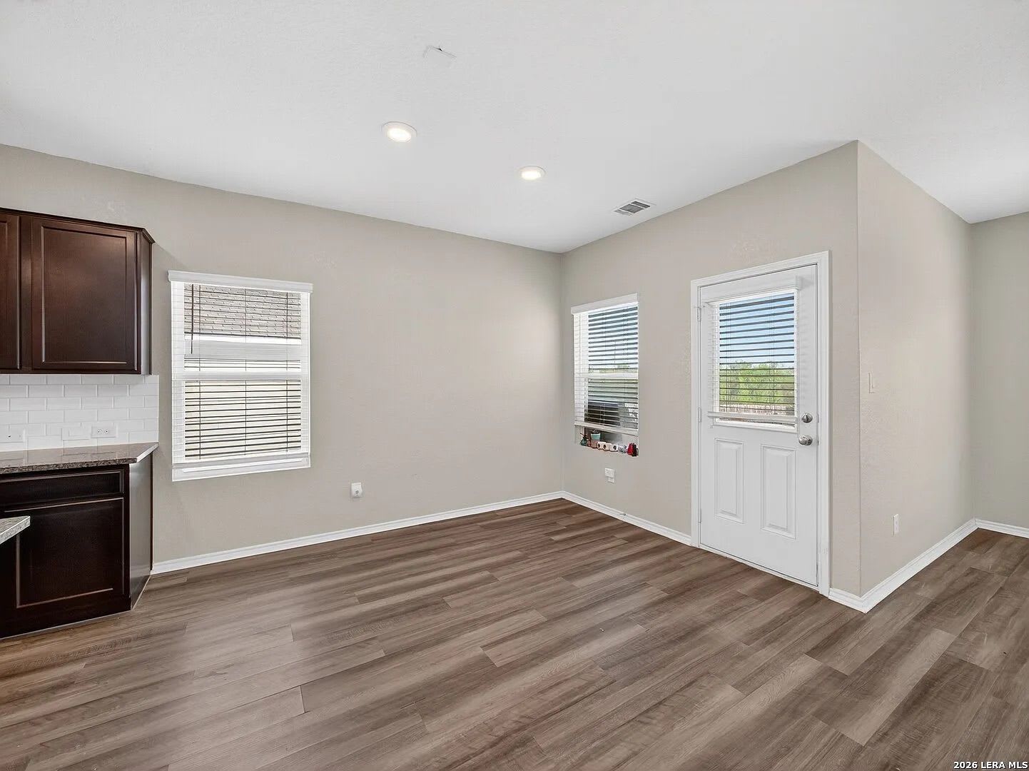 Room in 7 Bedroom Home in New Braunfels – photo 5