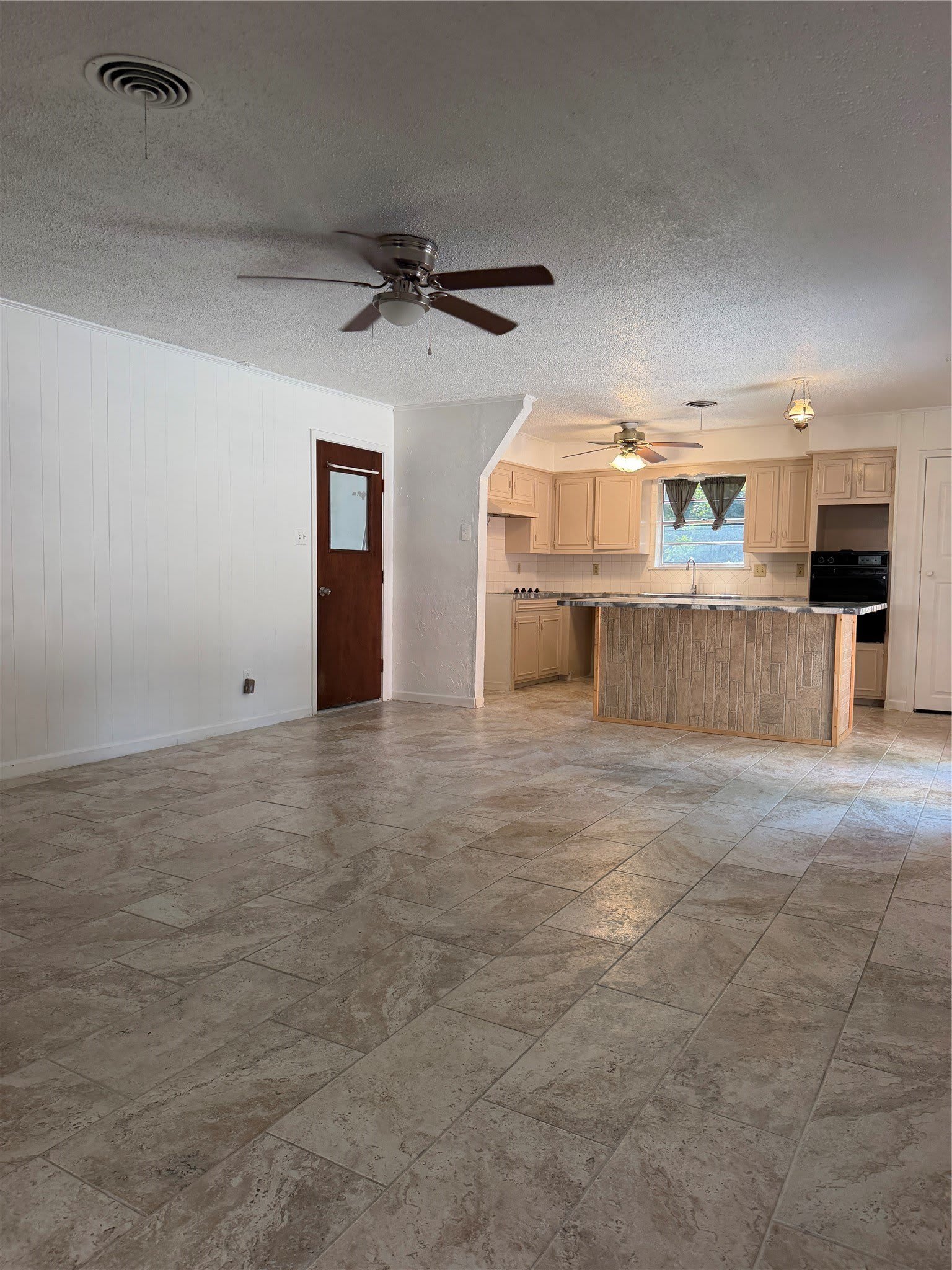 2406 W Broadview Street – photo 4
