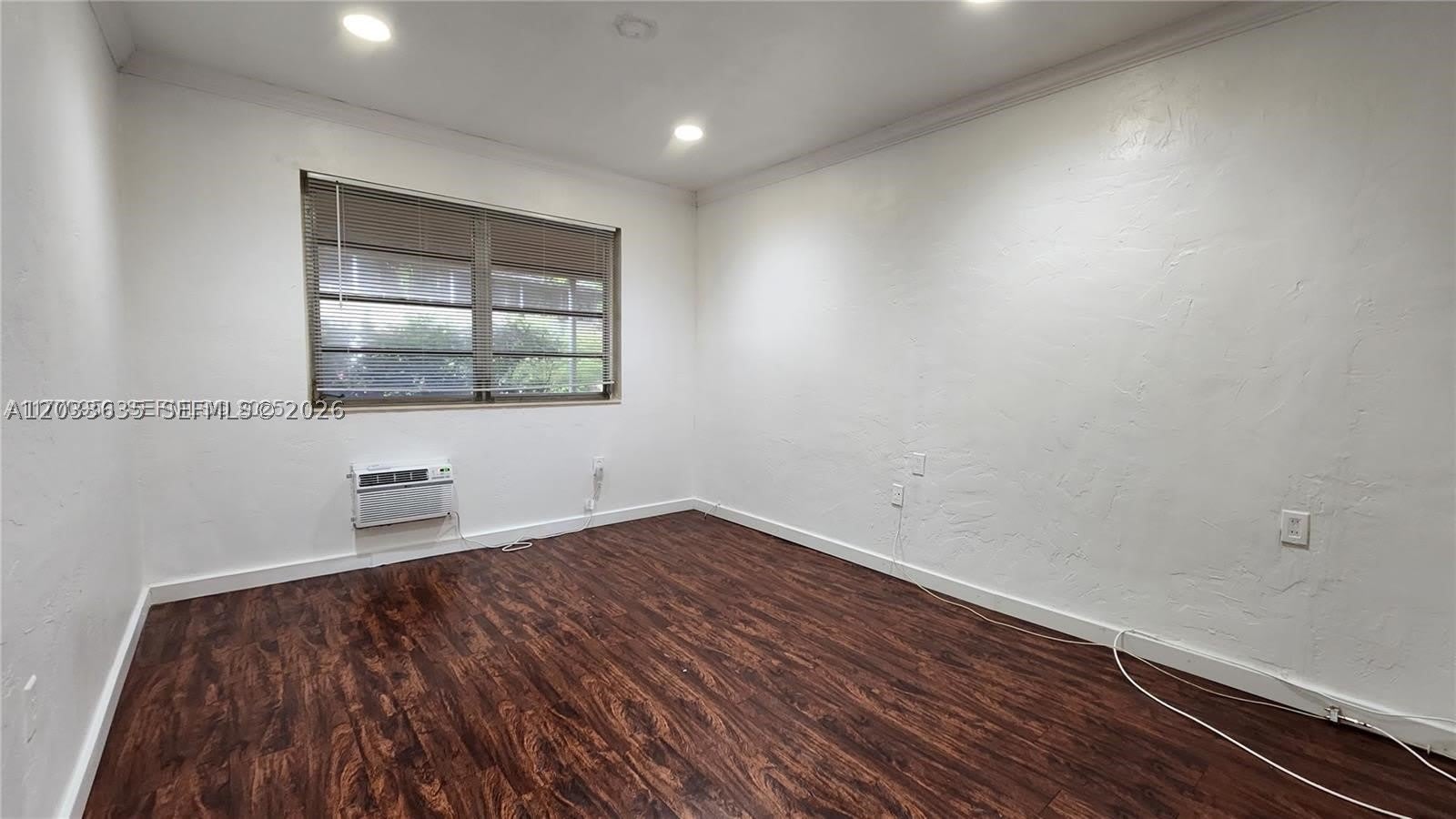20 Park Dr – photo 5