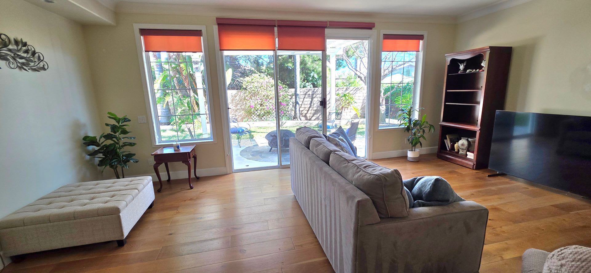 Thousand Oaks Meadow Wood Home. Wood Flooring (No Carpet). Near Lang Ranch Elementary – photo 5