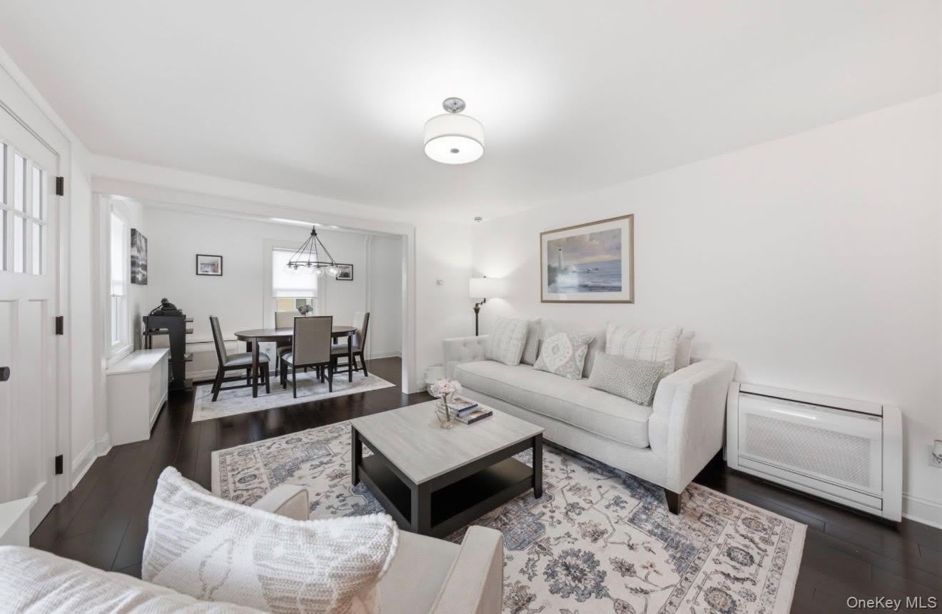 8 Rosewood Avenue – photo 3