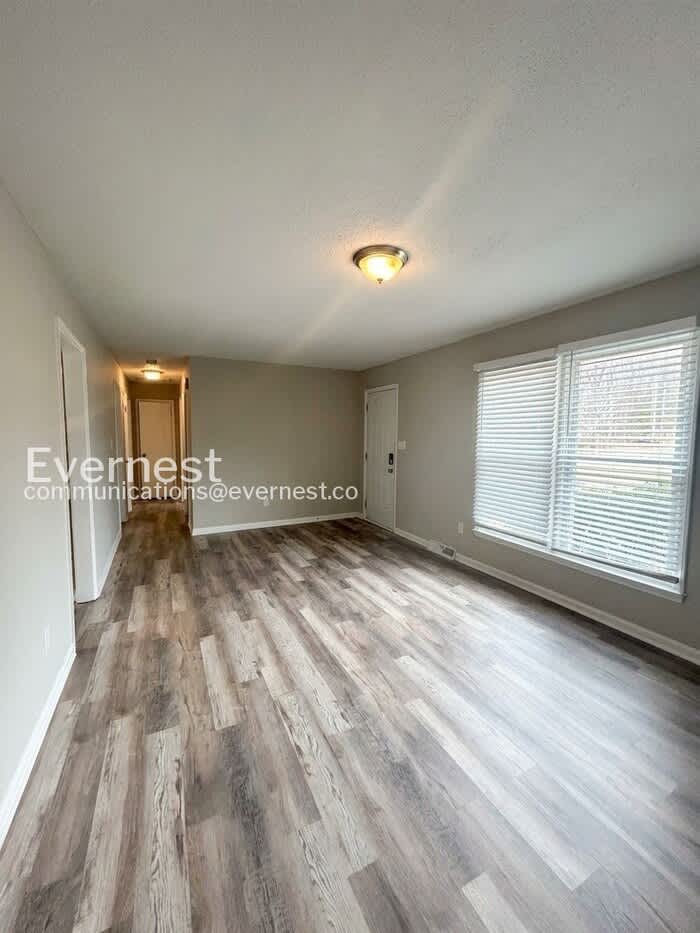 1676 Guilford Drive – photo 4