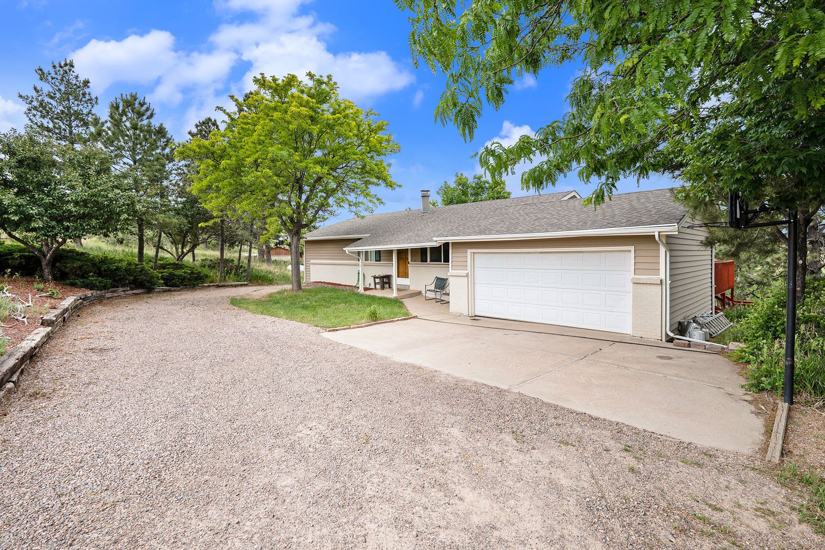 Beautiful Home on 3.5 Acres in Parker – photo 2