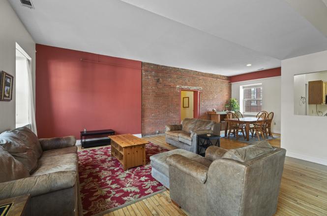 196 Crown St # ZJ309517VD – photo 4