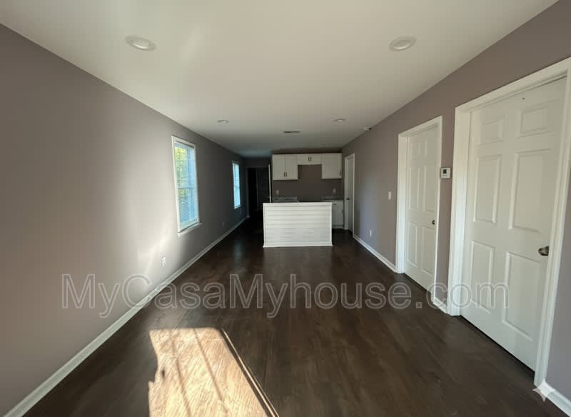 1348 Austin Street – photo 5