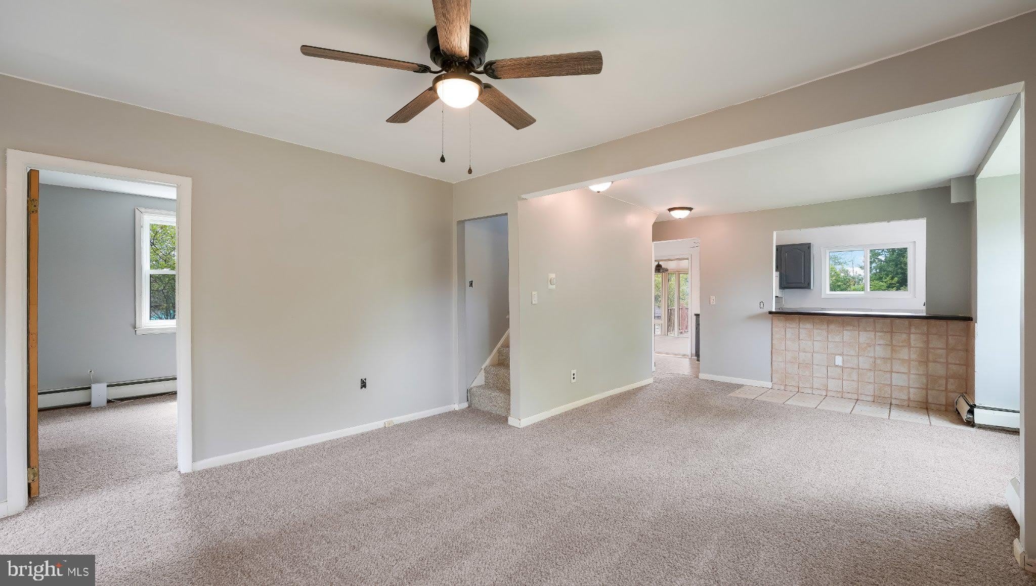 2346 Evergreen Avenue – photo 3