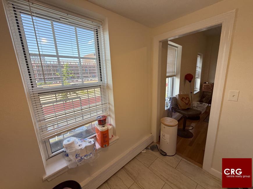 178 North Beacon – photo 1