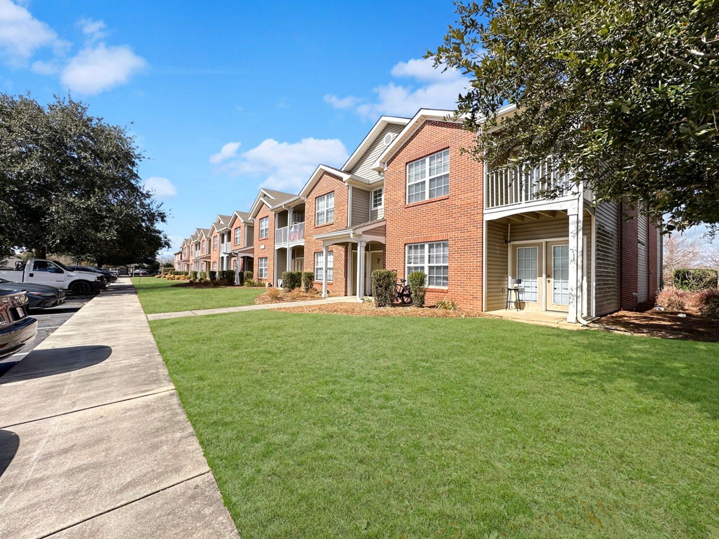 Space For The Family In This 3 Bedroom 2 Bath – photo 2