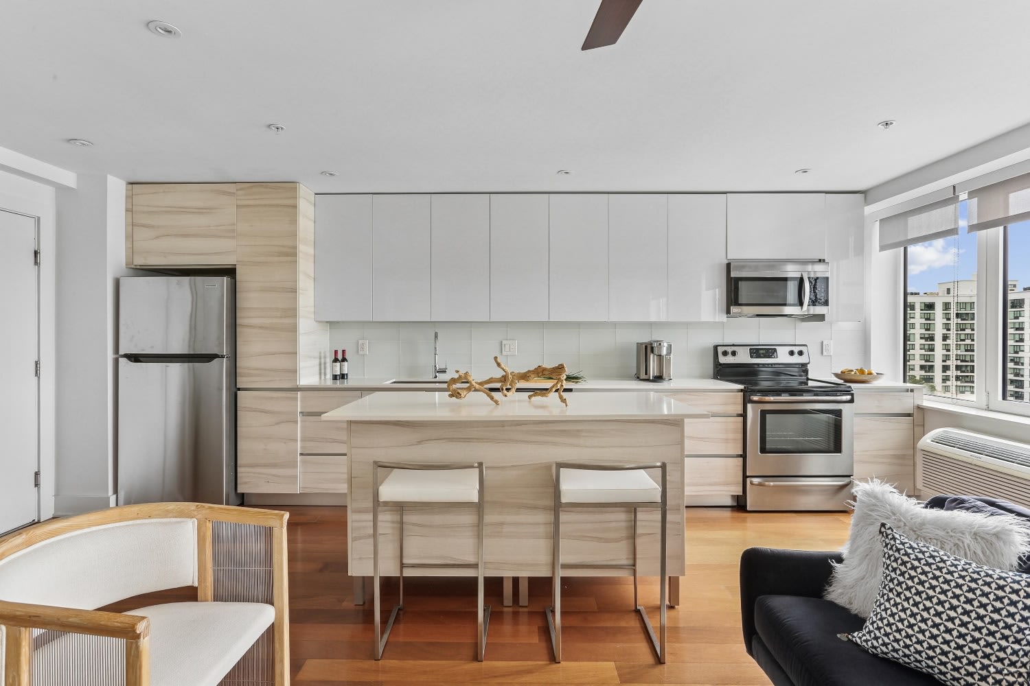 2600 E Tioga Street – photo 5