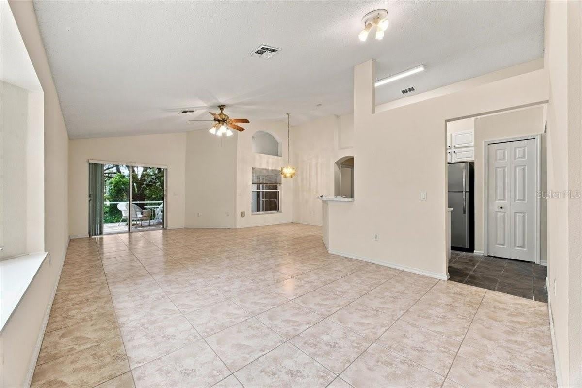 2393 PAULETTE Drive – photo 4