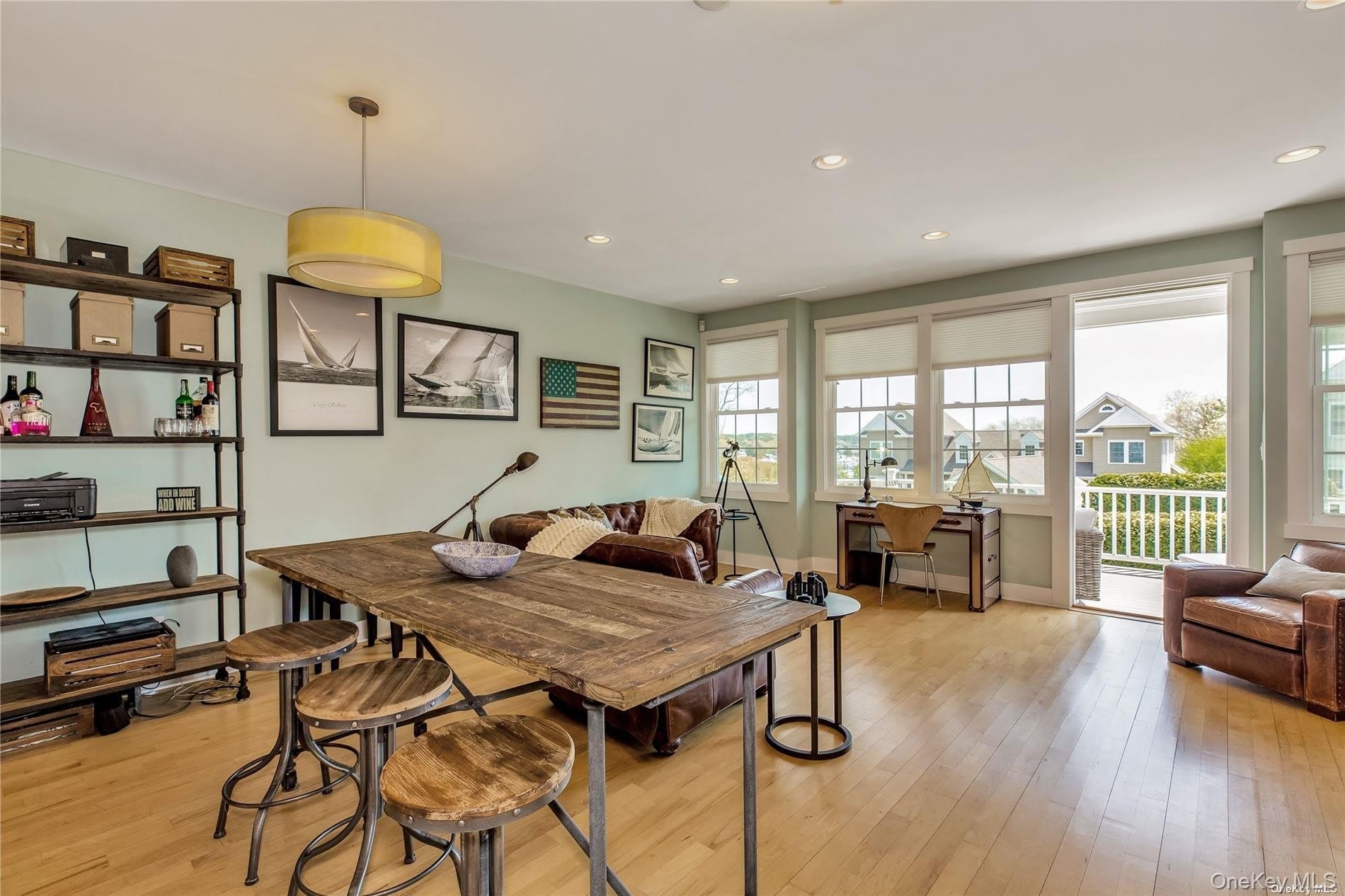 20 Canoe Place Road – photo 3
