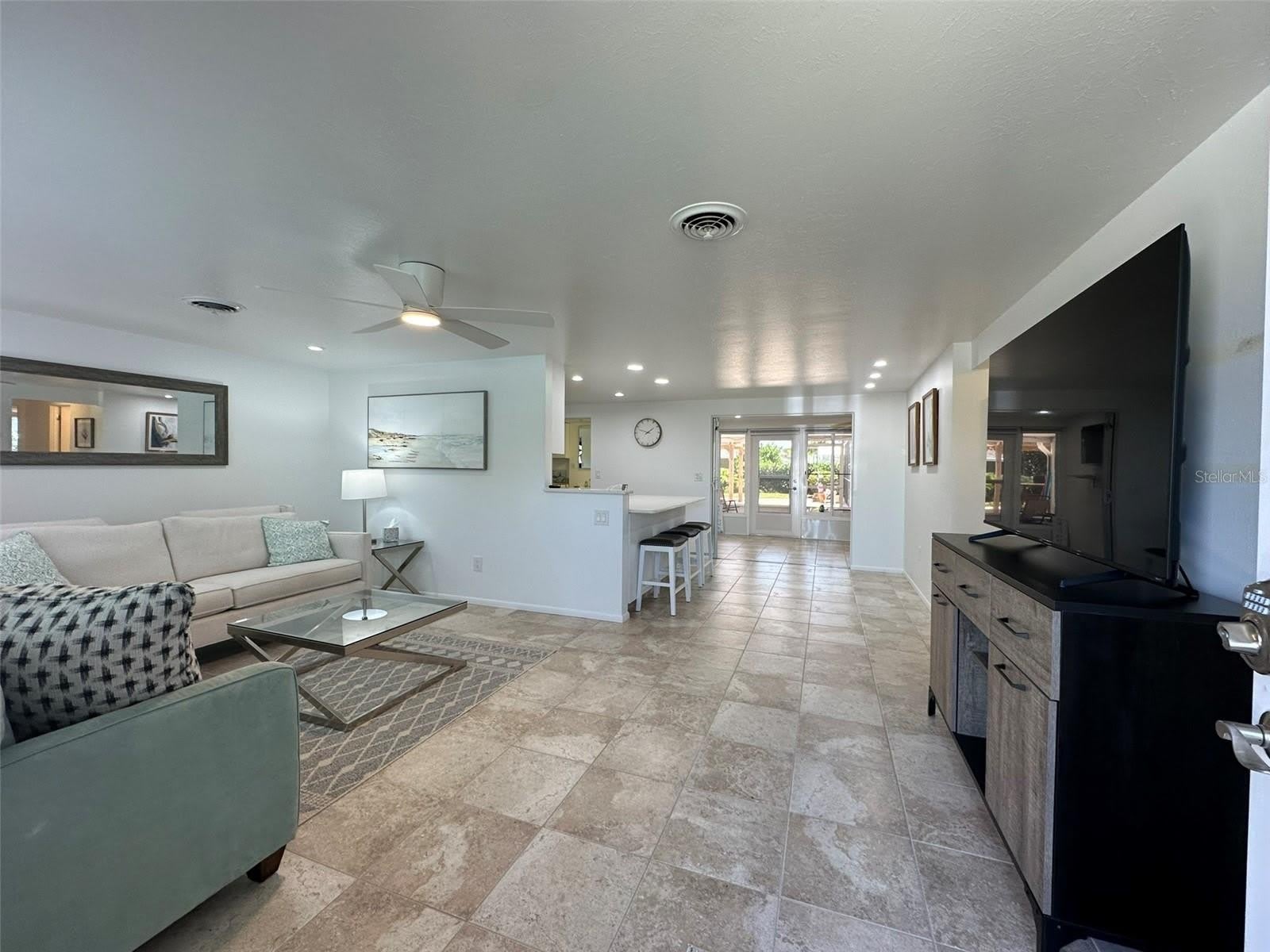 1575 LORALIN Drive – photo 5